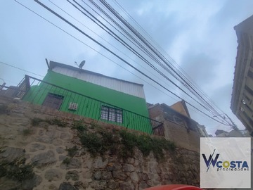 Casa en arriendo mensual en Aduanilla N. 29, Cerro Cordillera, Valparaíso, Valparaíso - 3 dormitorios, 2 baños