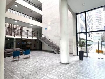 Departamento en venta en San isidro/ carmen, Santiago - 2 dormitorios, 2 baños