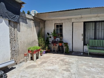 Casa en venta en Isla Mamiña 8876, La Granja - 3 dormitorios, 2 baños