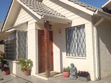 Casa en venta en Amplia Casa Apta Comercio Avda la Hacienda 3ra Etapa, Larapinta - 3 dormitorios, 1 baño