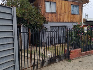 Casa en venta en Tres Sur Poniente 587, La Florida, Región Metropolitana de Santiago 8240000, Chile, La Florida - 5 dormitorios, 2 baños