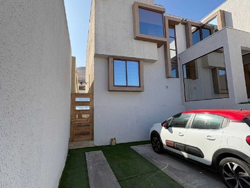 Casa en arriendo mensual en Se Arrienda Amplia Casa Sector Sur Antofagasta (174789), Antofagasta - 7 dormitorios, 4 baños