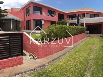 Casa en venta en Espectacular Casa Jardines del Sur (173268), Antofagasta - 4 dormitorios, 4 baños