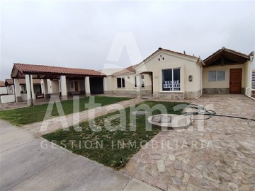 Casa en venta en Serena Golf, La Serena - 4 dormitorios, 3 baños