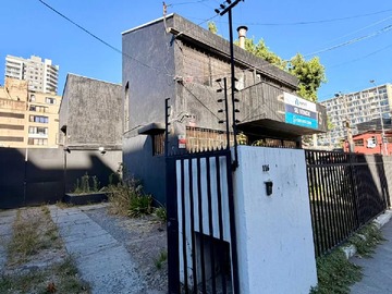 Casa en arriendo mensual en Casa Comercial Salas Chacabuco Conce Centro (164971), Concepción - 4 dormitorios, 3 baños
