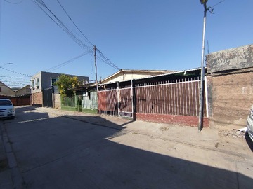 Casa en venta en Se vende casa MAIPU Portales / Las Naciones (98940), Maipú - 4 dormitorios, 1 baño