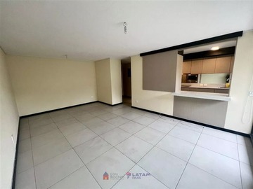 Departamento en venta en Avda Ossa/ Obispo del Solar, La Reina - 2 dormitorios, 2 baños