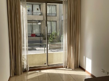 Departamento en arriendo mensual en Dieciocho 6xx, Santiago - 2 dormitorios, 2 baños