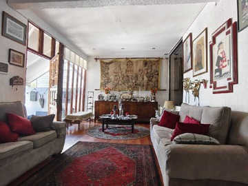 Casa en venta en Casa en venta de 5D+4B+2E (166011), Las Condes - 5 dormitorios, 4 baños