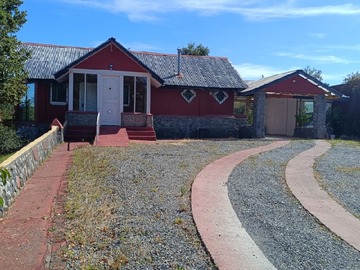 Casa en venta en Casa chinquihue con vista al mar, Puerto Montt - 2 dormitorios, 3 baños