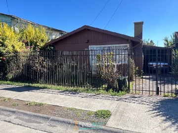 Casa en venta en Casa Villa Entre Lagos a Pasos de Pablo Neruda - 3 dormitorios, 1 baño