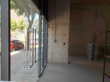 Arriendo Mensual / Local Comercial / Santiago