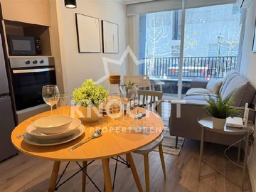 Departamento en arriendo mensual en Carmen 88, Santiago - 1 dormitorio, 1 baño