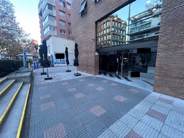 Local Comercial en venta en Ebro 1200, Las Condes - 3 baños