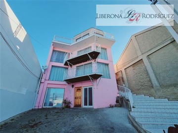 Casa en venta en Gran casona en Playa Ancha, Valparaíso - 10 dormitorios, 7 baños