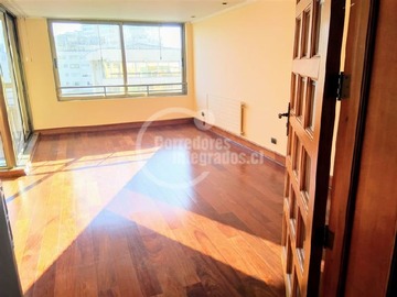 Departamento en venta en 2 Poniente / 8 norte, Viña del Mar - 4 dormitorios, 3 baños