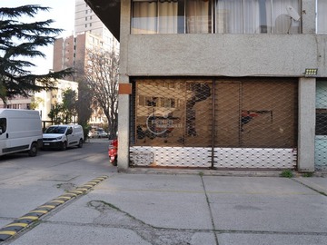 Local Comercial en venta en Diagonal paraguay entre lira y portugal, Santiago - 2 baños