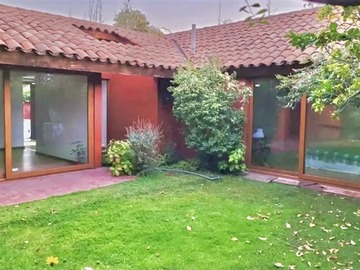 Casa en arriendo mensual en 23 de Febrero/ Padre Hurtado, La Reina - 4 dormitorios, 3 baños