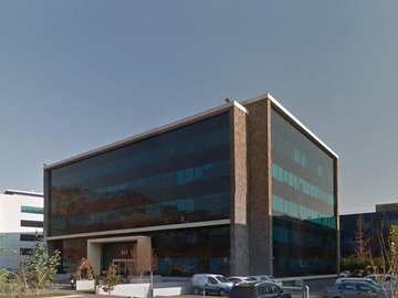Oficina en arriendo mensual en Avenida del Parque - Avenida del Valle - Ciudad Empresarial Huechuraba, Huechuraba - 4 baños