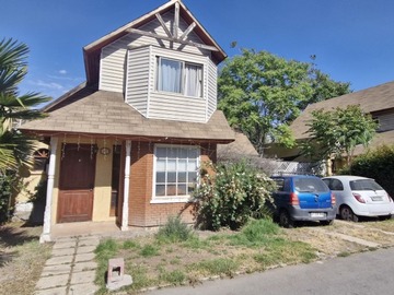 Casa en venta en Av. Central / pedro correa, Peñaflor - 3 dormitorios, 2 baños