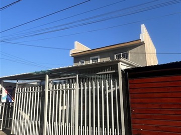 Casa en venta en 15 norte Talca, Talca - 7 dormitorios, 2 baños