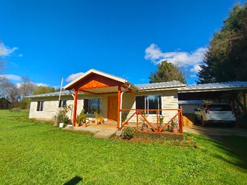 Parcela en venta en Avenida Huichahue, Padre Las Casas - 4 dormitorios, 2 baños