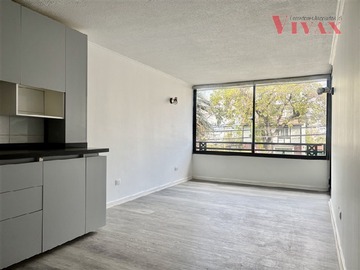 Departamento en arriendo mensual en Arriendo departamento recien remodelado! 44m2 útil más terraza, Las Condes - 1 dormitorio, 1 baño