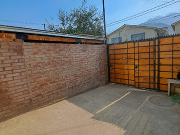 Casa en arriendo mensual en Arriendo de Casa Pasaje Valle de Choapa Lampa - 2 dormitorios, 1 baño