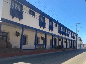 Hotel en venta en Agustín Besoaín 221, Licantén - 10 dormitorios, 8 baños