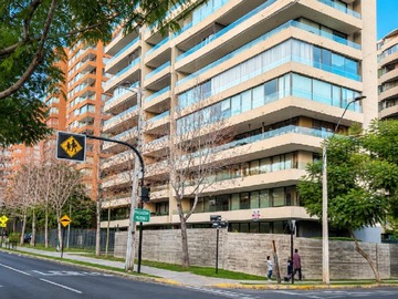 Departamento en venta en Vendo depto en las condes, Las Condes - 4 dormitorios, 3 baños