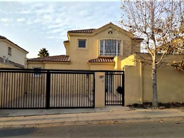 Casa en venta en Sánchez Fontecilla - Jumbo (172661), Peñalolén - 4 dormitorios, 4 baños