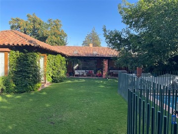 Casa en venta en Piedra Roja- chicureo oriente, Colina - 4 dormitorios, 4 baños