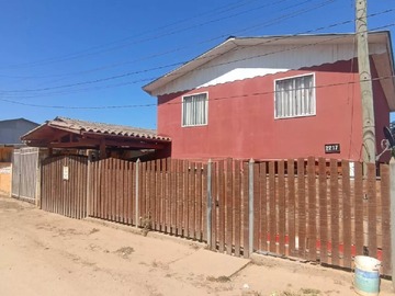 Casa en venta en Venezuela 2217, El Tabo - 6 dormitorios, 2 baños