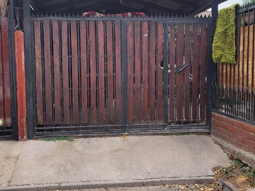 Casa en venta en Casa 2 Pisos y Estacionamiento en Esmeralda, Colina - 2 dormitorios, 1 baño