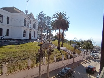 Departamento en arriendo mensual en Subida Artillería 385, Valparaíso - 1 dormitorio, 1 baño