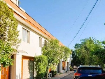 Casa en venta en Casa en Condominio (171542), Macul - 2 dormitorios, 2 baños