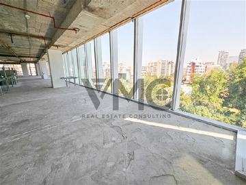Oficina en arriendo mensual en 4800, Las Condes - 4 baños