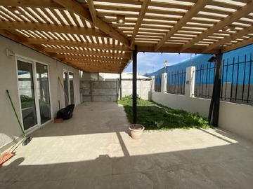 Casa en arriendo mensual en Padre hurtado, Padre Hurtado - 3 dormitorios, 3 baños
