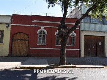 Bodega en arriendo mensual en Serrano / Coquimbo, Santiago - 2 dormitorios, 1 baño