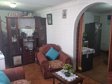 Casa en venta en Puyaral 1155, Puente Alto - 2 dormitorios, 1 baño