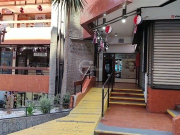 Local Comercial en arriendo mensual en Av Providencia, Providencia - 1 baño