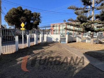 Casa en venta en Venta casa comercial juan cisternas - la serena, La Serena - 8 dormitorios, 4 baños