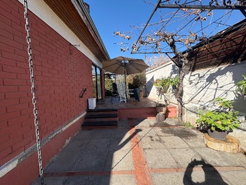Casa en venta en Luminosa, 3 dormitorios (172301), La Reina - 4 dormitorios, 3 baños