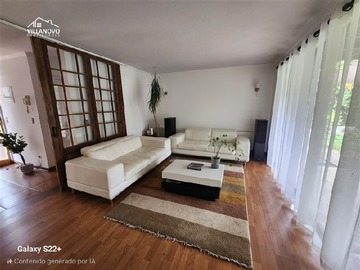 Casa en venta en Santa Elena La Quebrada, Colina - 5 dormitorios, 4 baños