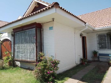 Casa en venta en Linda Casa/Parque Tobalaba (170390), Peñalolén - 3 dormitorios, 2 baños