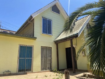 Casa en venta en Viña del Mar, Viña del Mar - 5 dormitorios, 4 baños