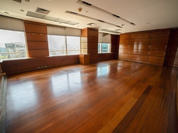 Oficina en arriendo mensual en Av. Nueva Providencia 2086, Providencia - 8 dormitorios, 2 baños