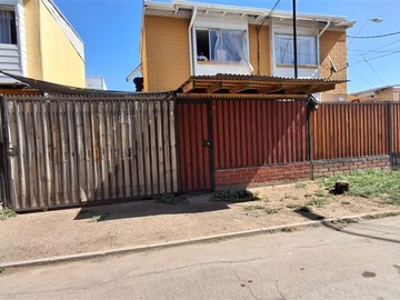 Venta / Casa / Colina