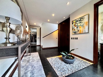 Casa en venta en Remodelada - Exquisitos espacios (118723), Colina - 5 dormitorios, 5 baños