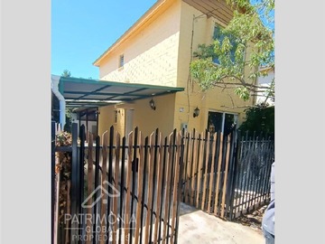 Casa en venta en Loma el cordero, Lampa - 3 dormitorios, 2 baños